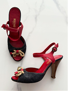 Босоножки Moschino