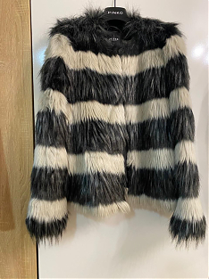Шубка Guess