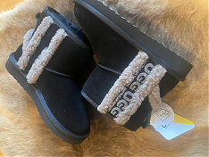 Ugg